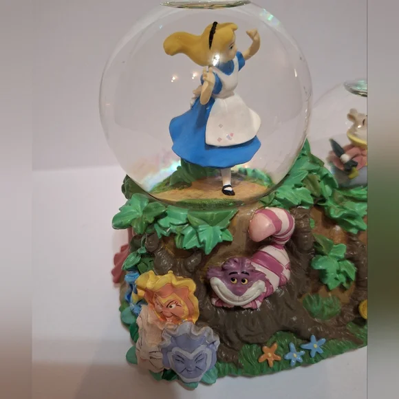 RARE, Enesco, Disney Alice in Wonderland Musical Double Snow Globe Music Works!